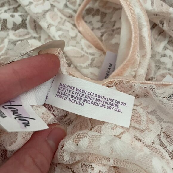NEW NWT LILAC + LONDON Stretch Lace Chemise Thong Panty Lingerie Set White Pink - Picture 12 of 16